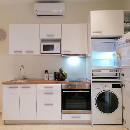 Sea Pleasure Apartment Peraía Екстериор снимка