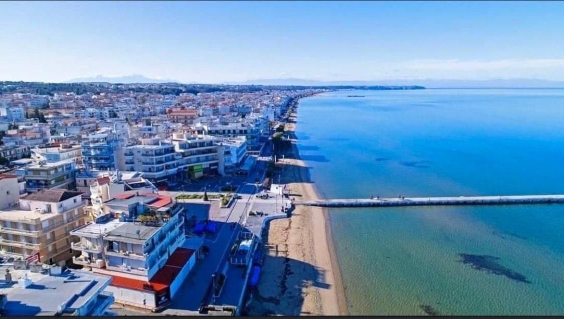 Sea Pleasure Apartment Peraía Екстериор снимка