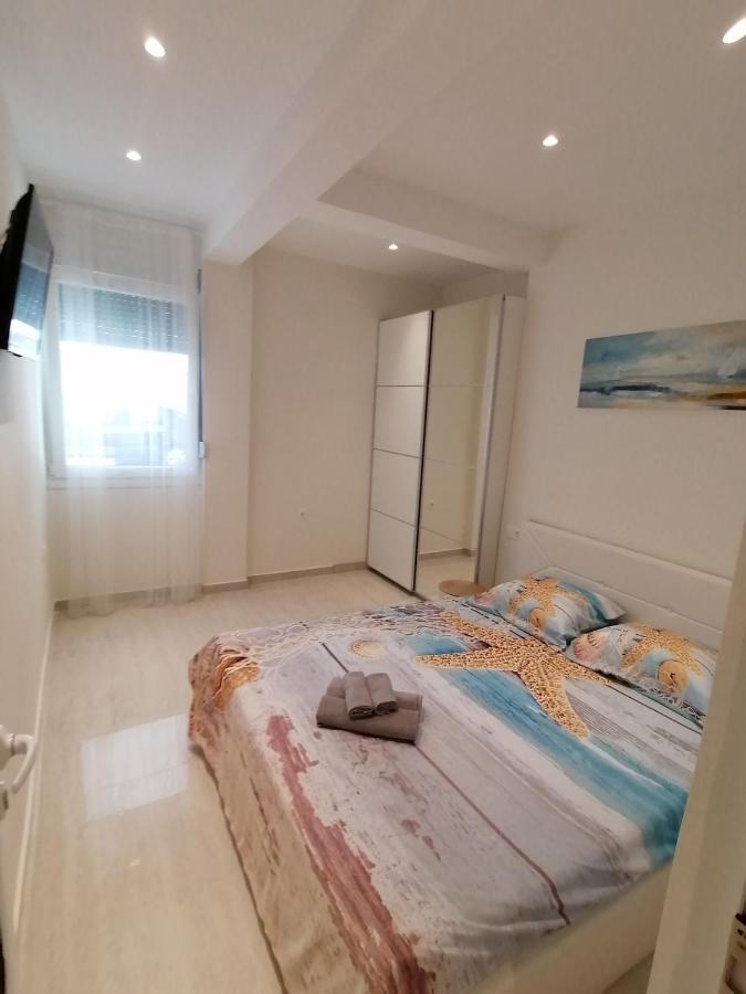 Sea Pleasure Apartment Peraía Екстериор снимка