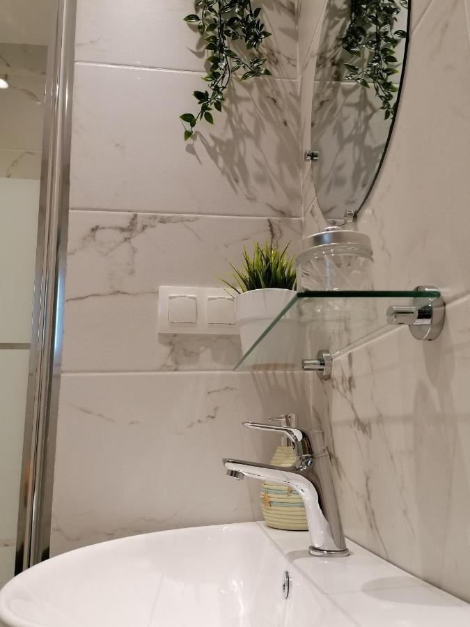 Sea Pleasure Apartment Peraía Екстериор снимка
